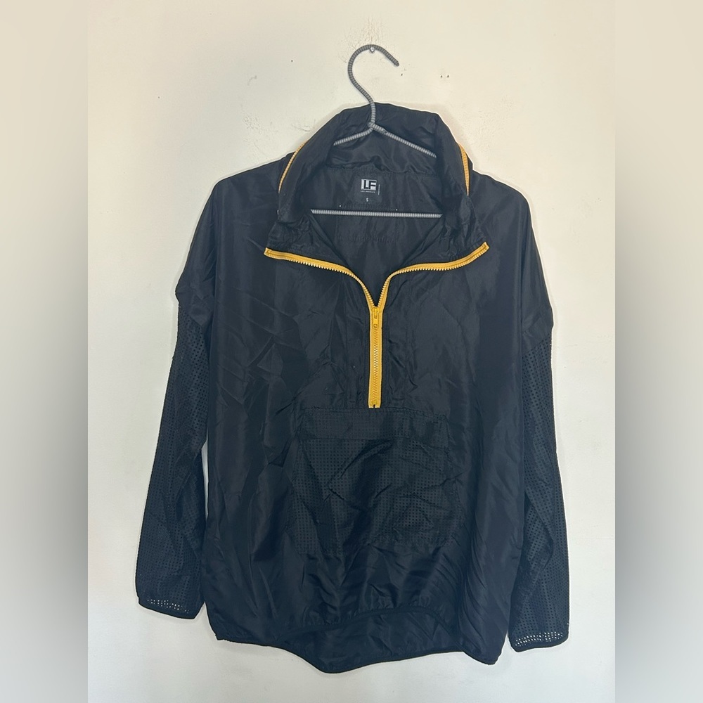 LF Los Angeles Black and Yellow Half-Zip pullover for men size S